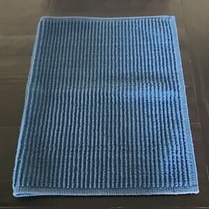 THRESHOLD Bath Mat Rug Performance Plus 20" x 30" Turquoise Blue